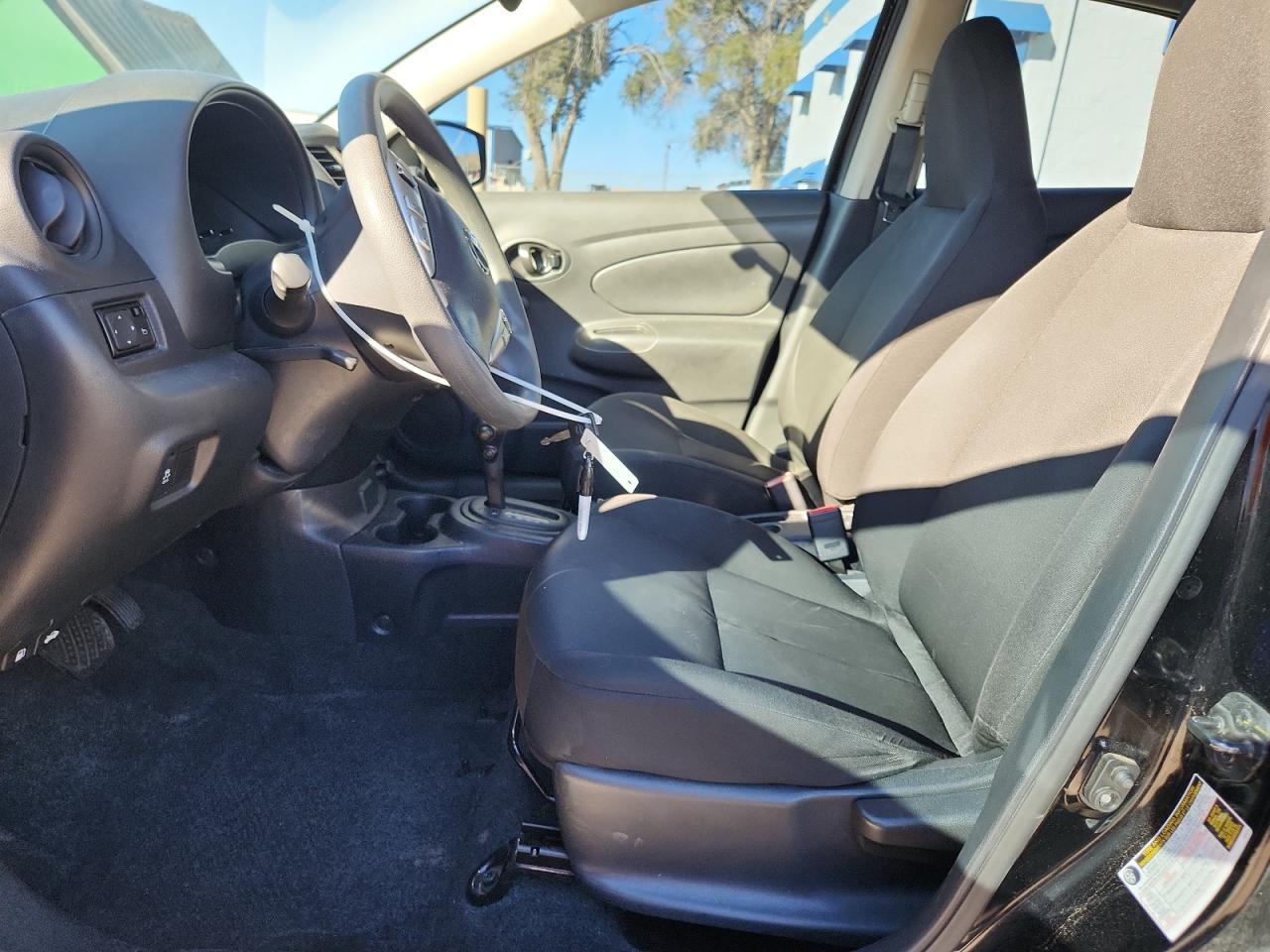 2017 NISSAN VERSA