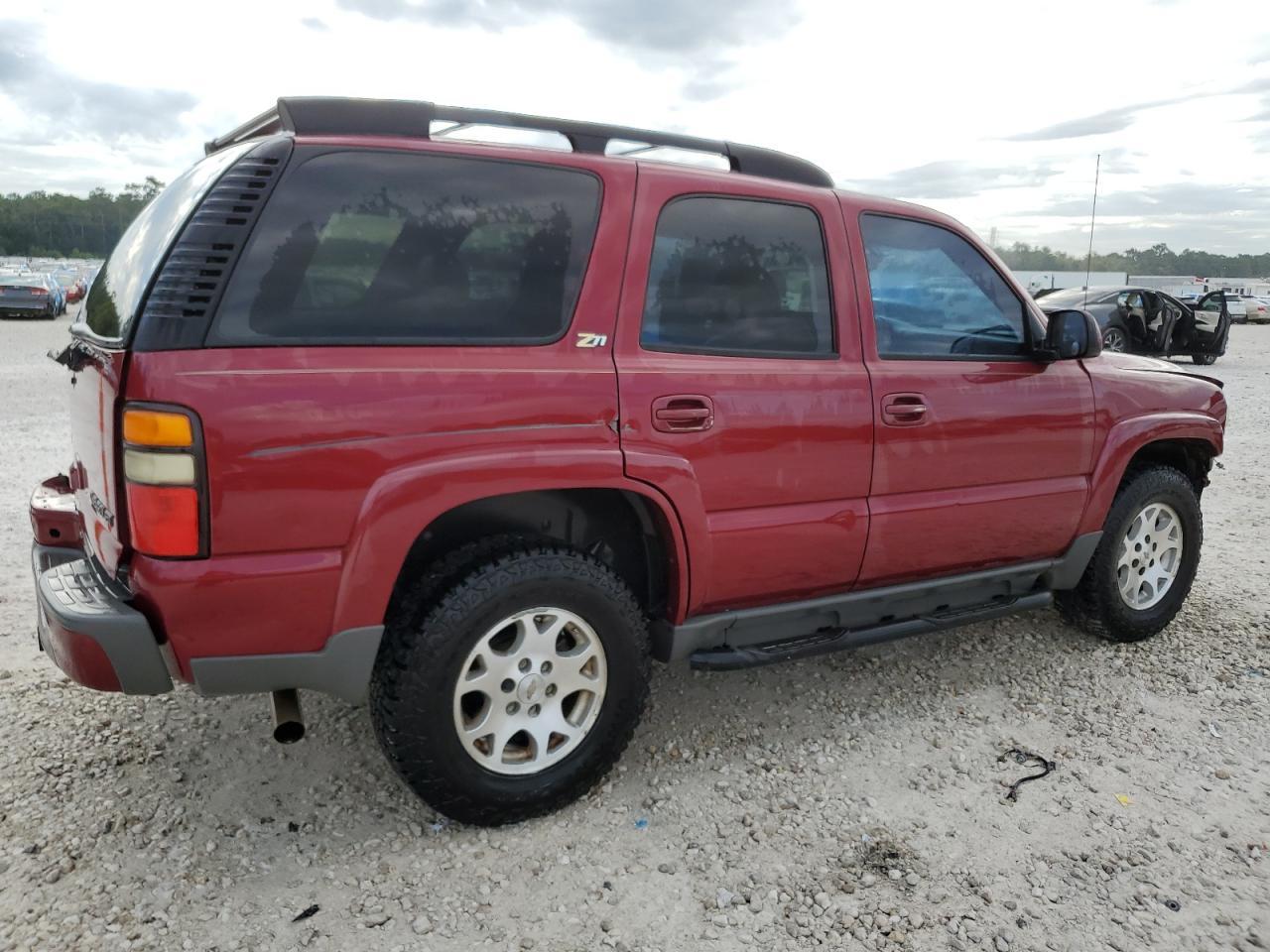 2004 CHEVROLET Tahoe