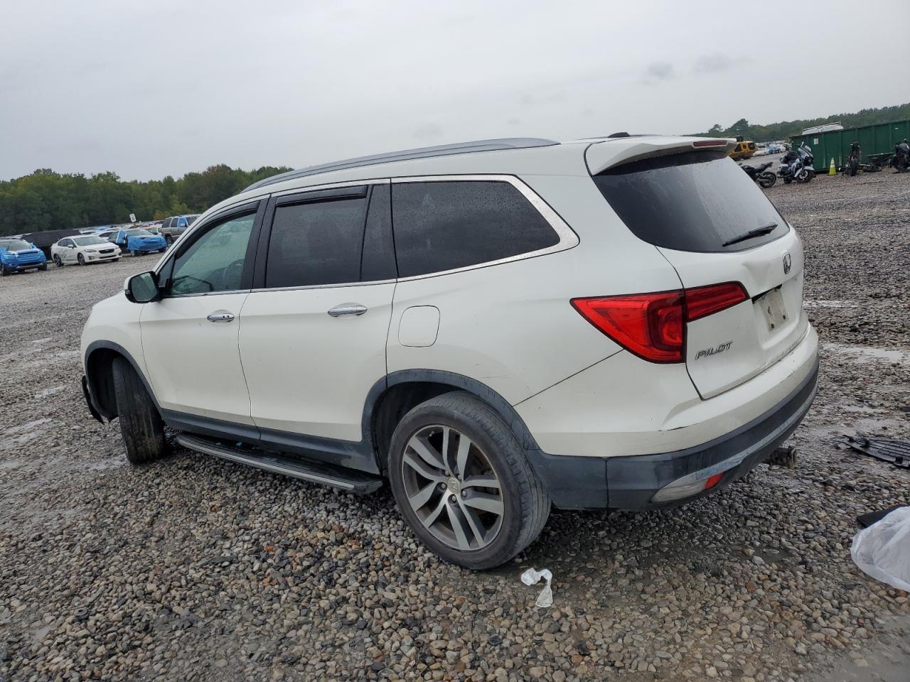 2017 HONDA PILOT