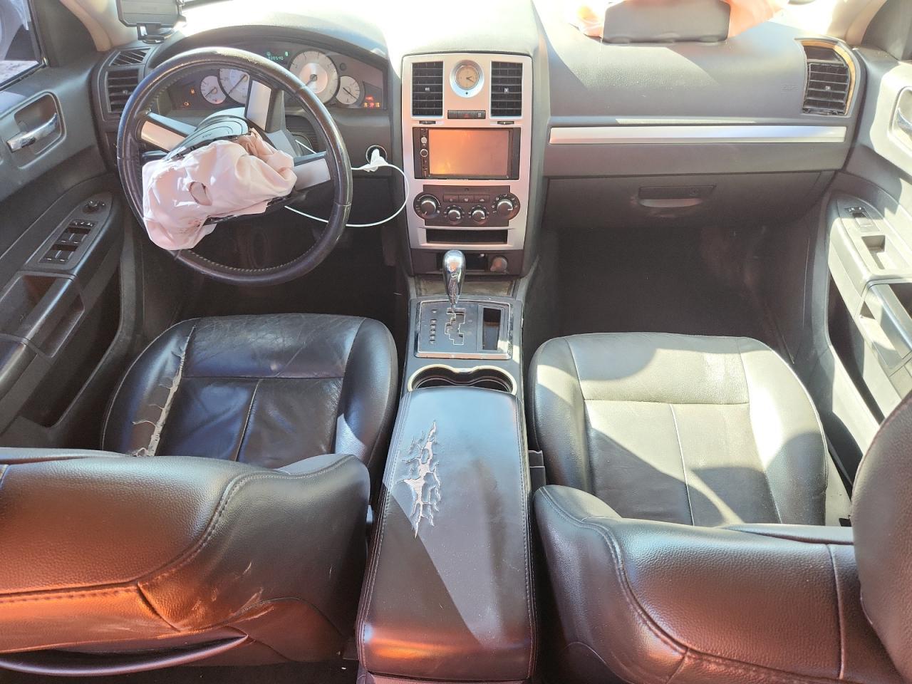 2010 CHRYSLER 300