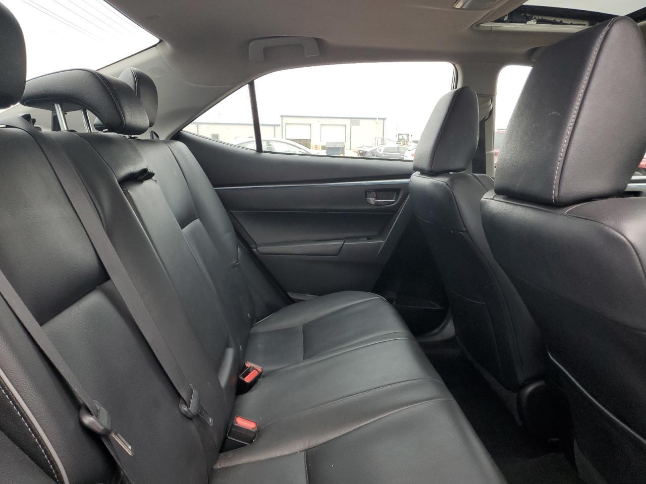 2016 TOYOTA COROLLA