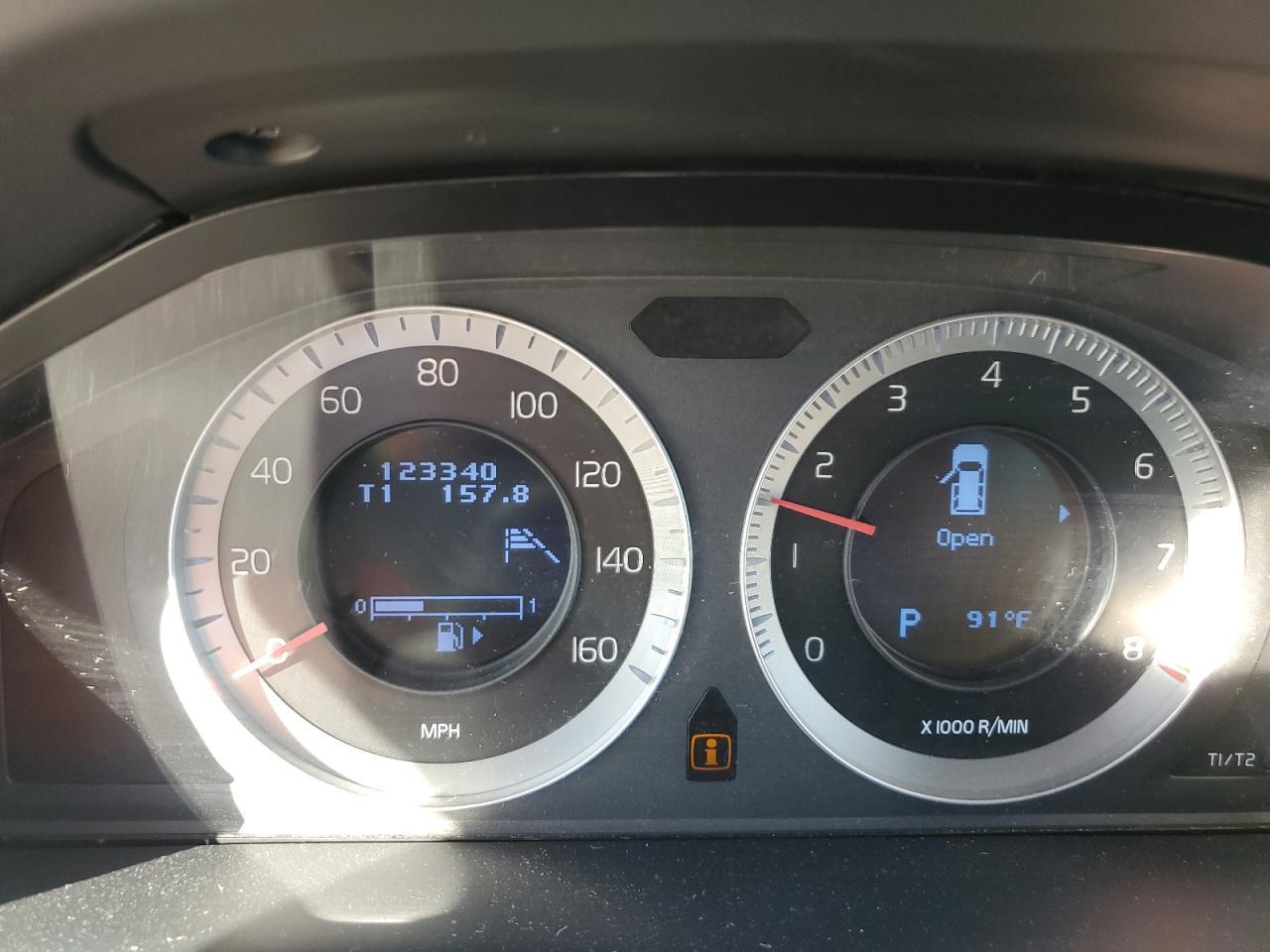 2010 VOLVO XC60