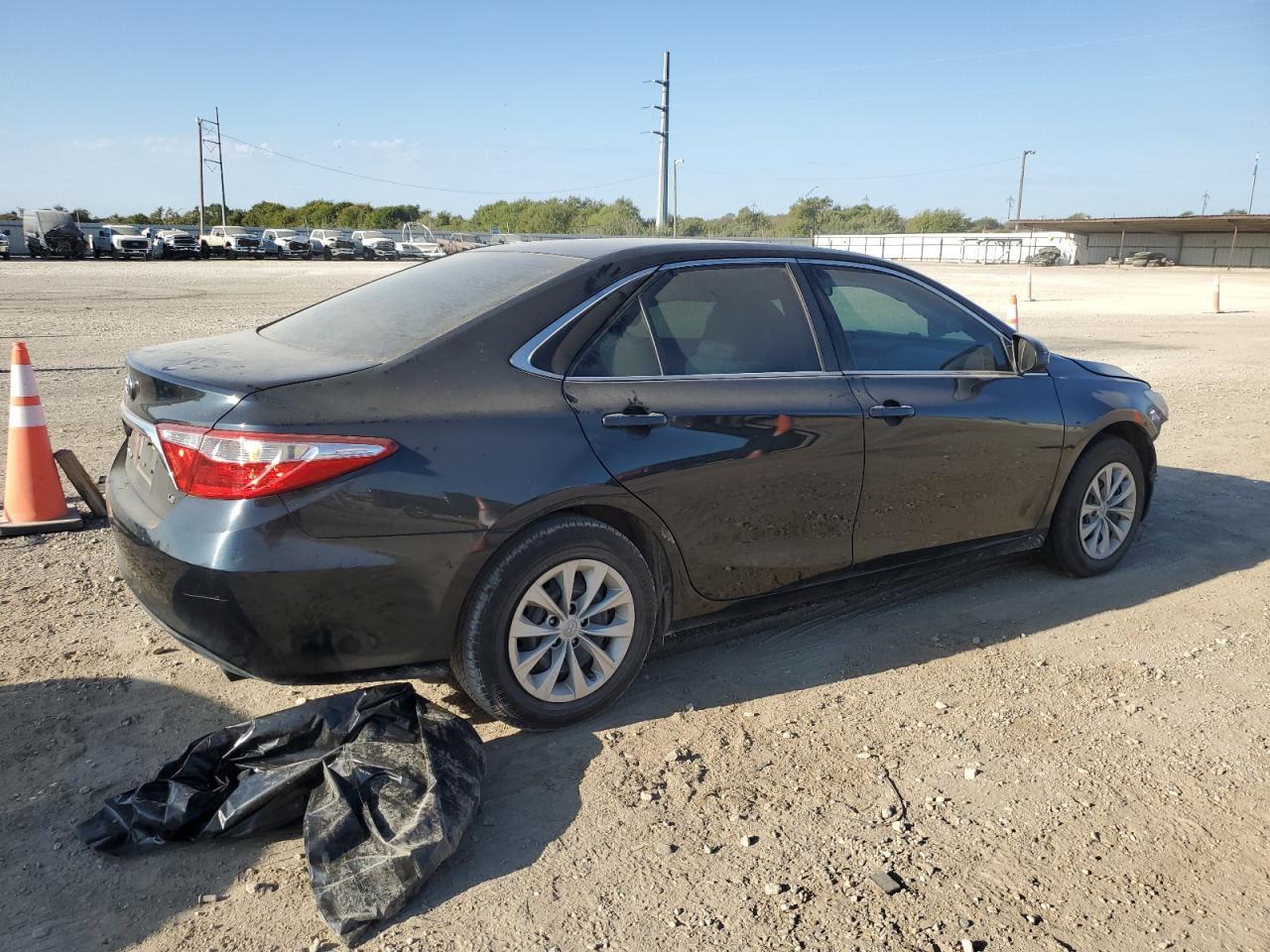 2017 TOYOTA CAMRY