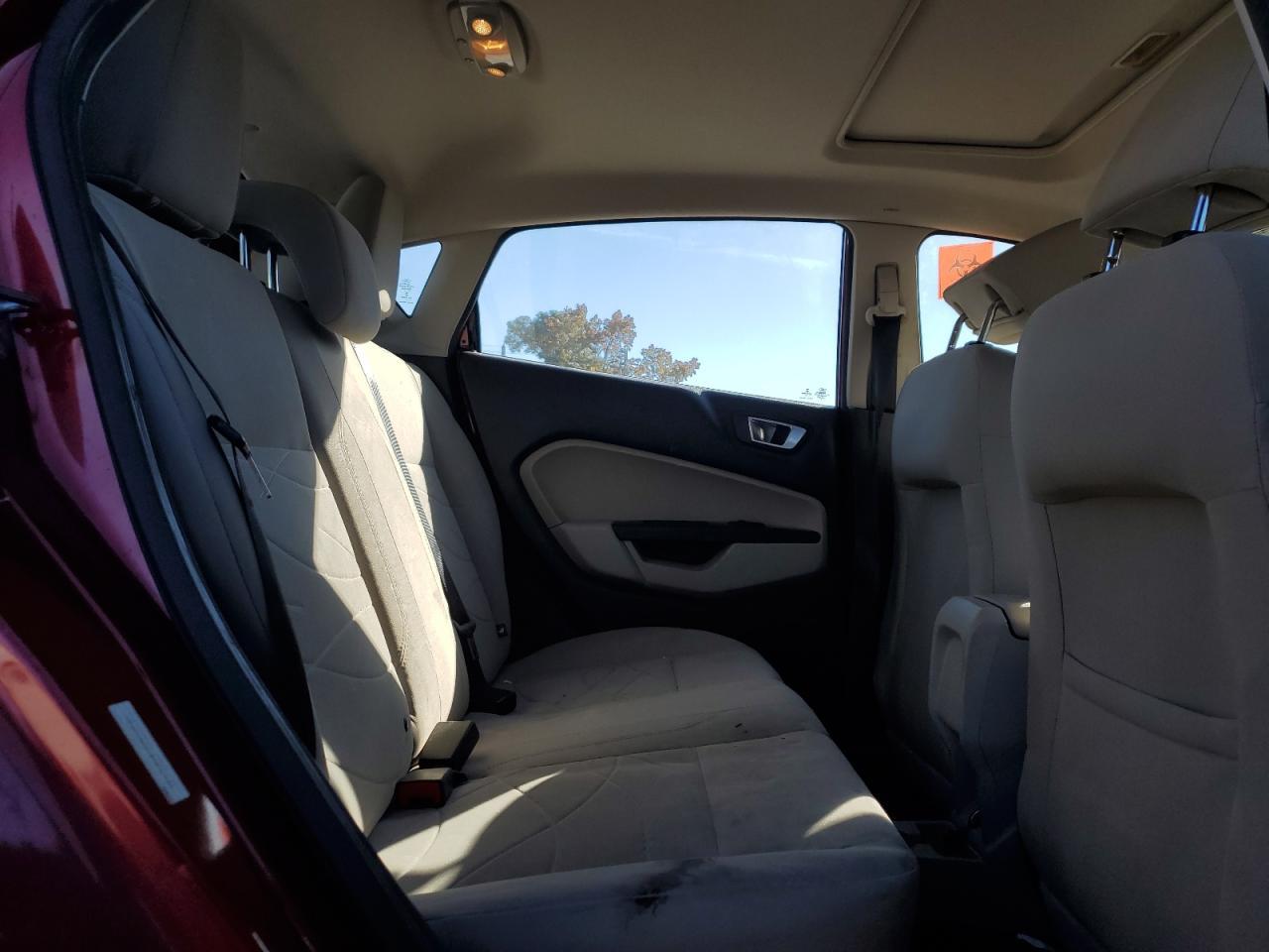 2014 FORD Fiesta