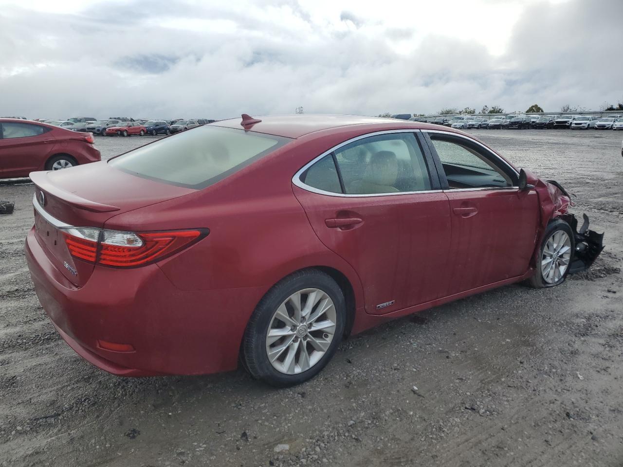 2013 LEXUS ES 300H