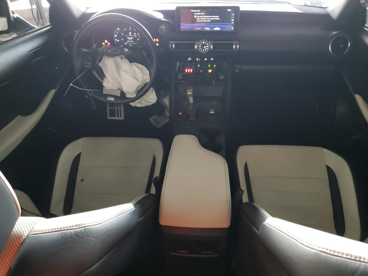 2021 LEXUS Is