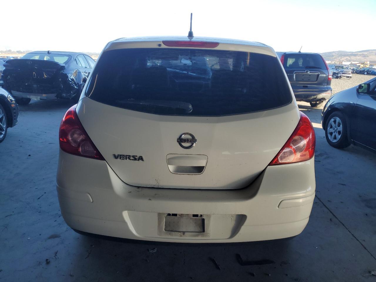 2009 NISSAN VERSA