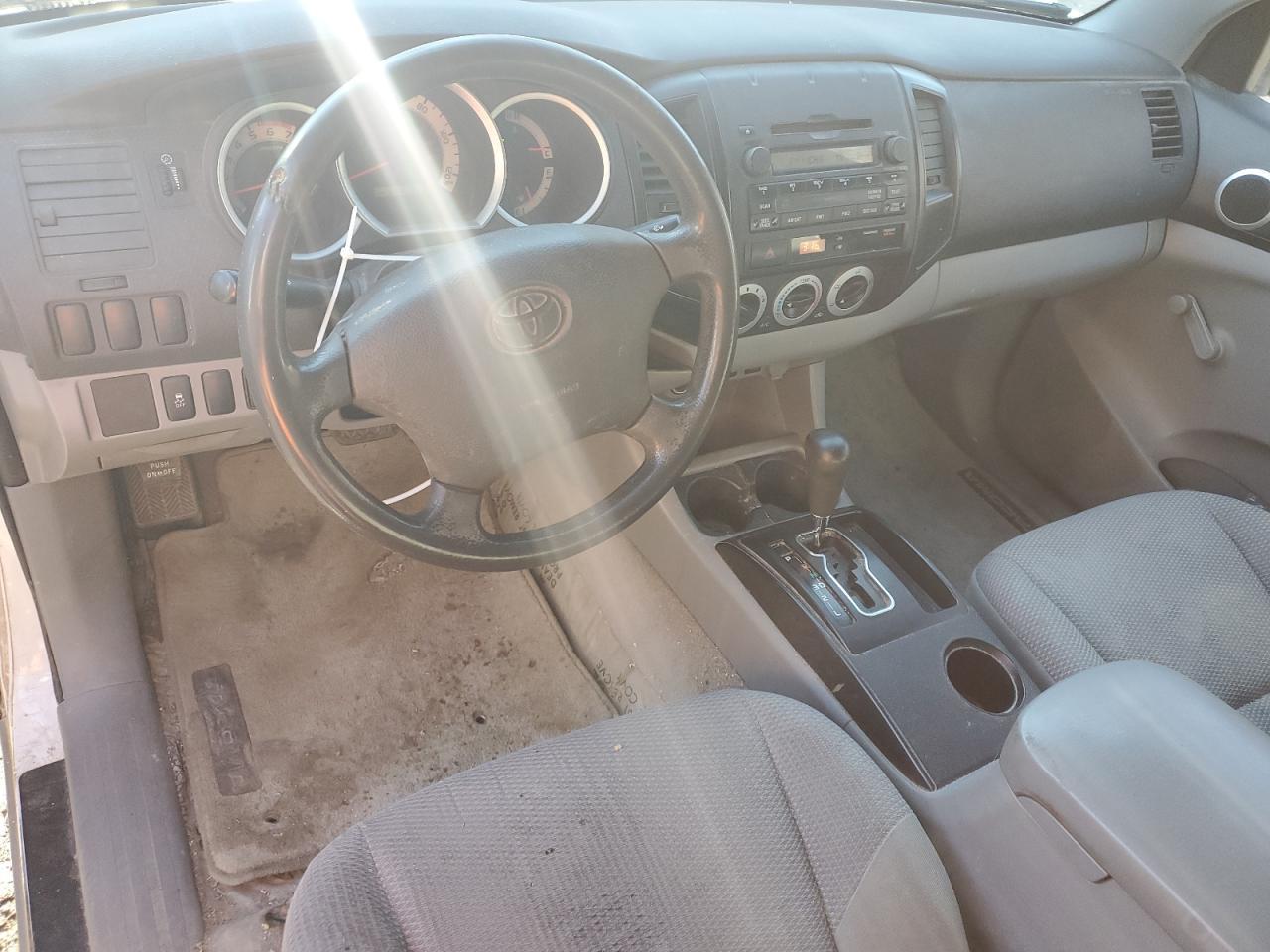 2011 TOYOTA TACOMA