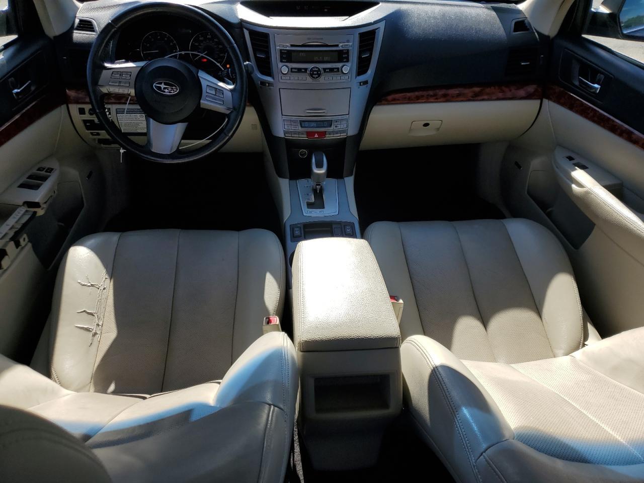 2010 SUBARU Legacy