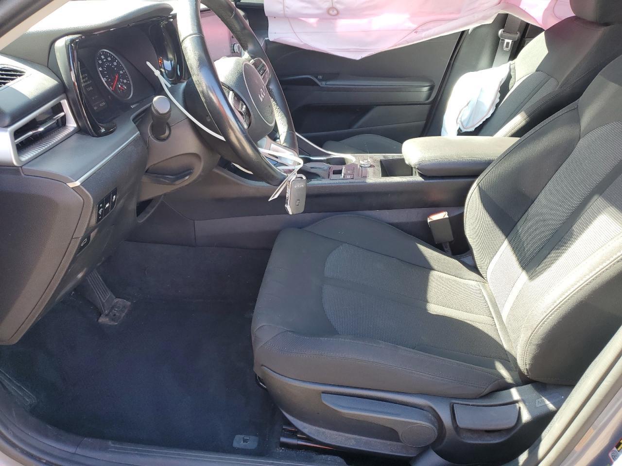 2022 KIA K5