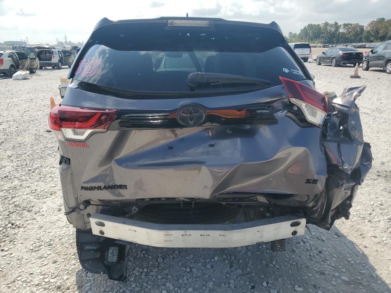 2019 TOYOTA HIGHLANDER
