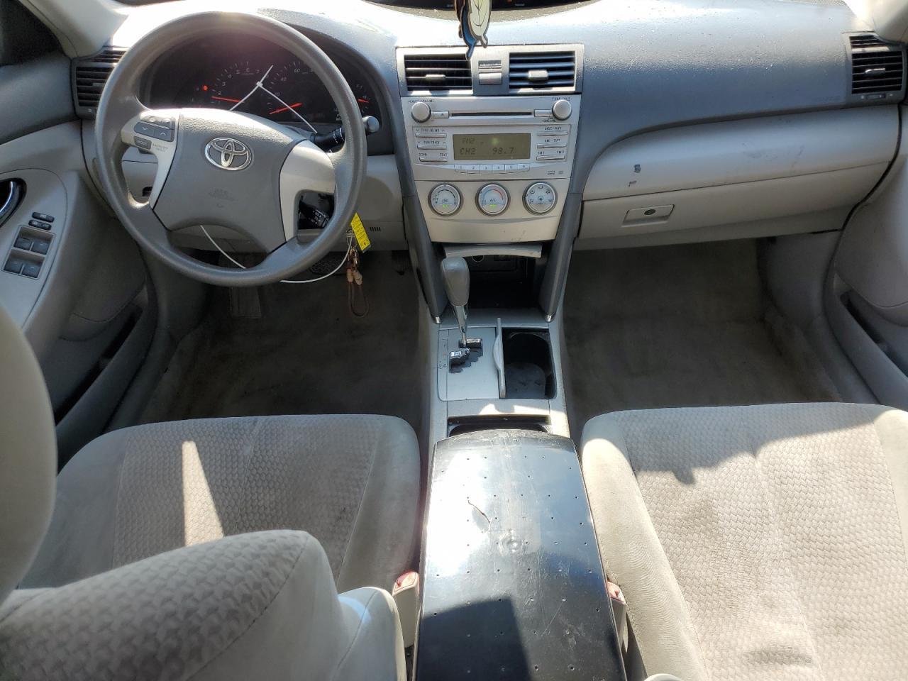 2011 TOYOTA CAMRY