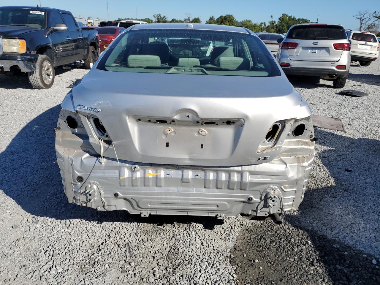 2011 TOYOTA CAMRY