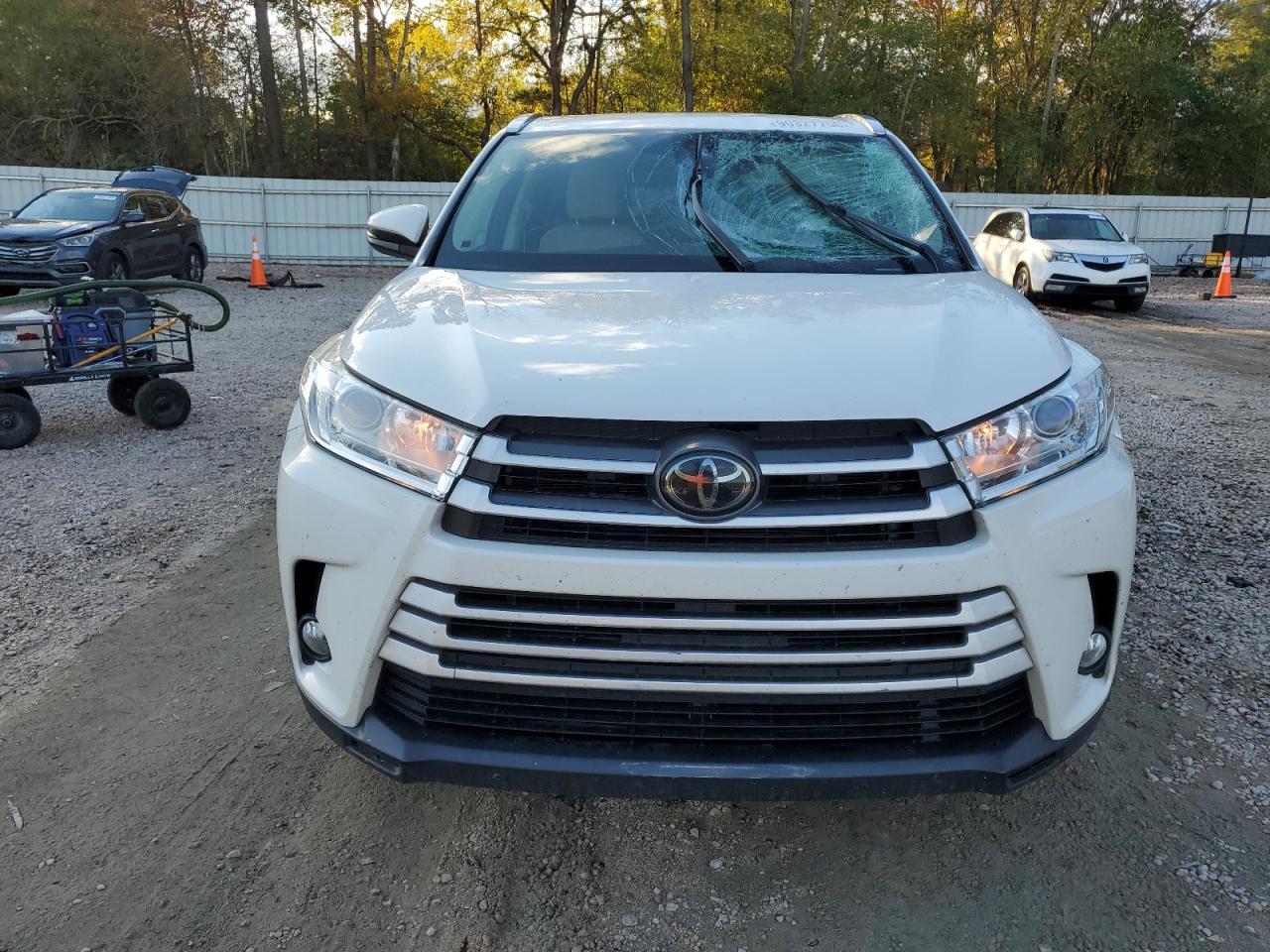 2018 TOYOTA HIGHLANDER