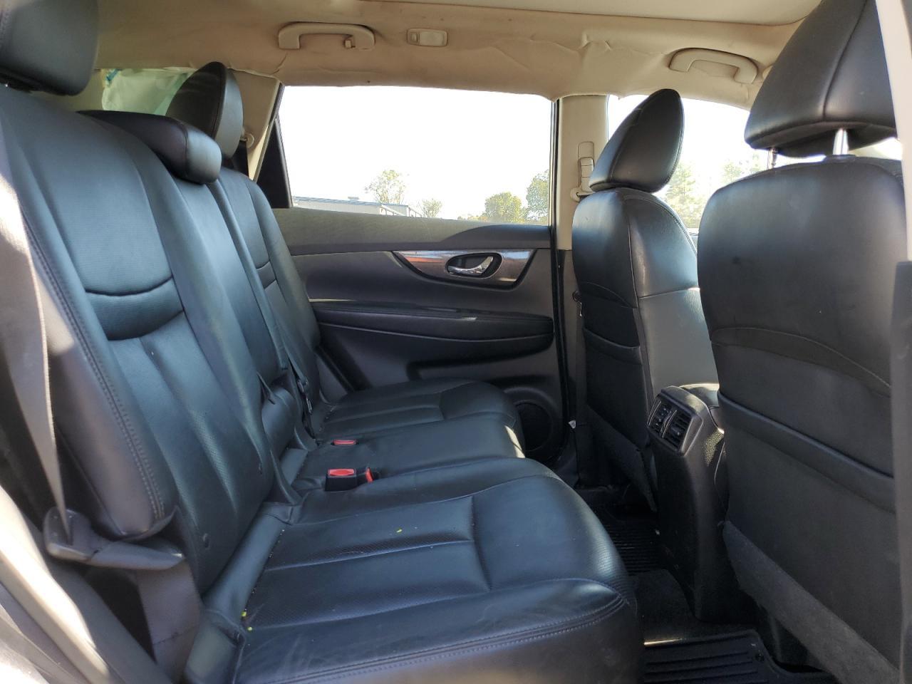 2015 NISSAN ROGUE