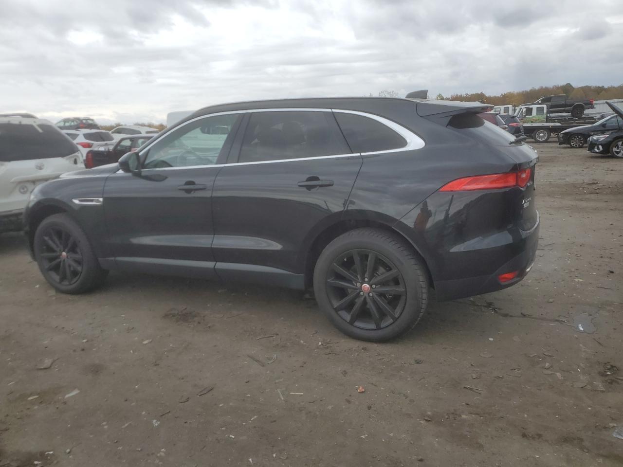 2017 JAGUAR F-Pace