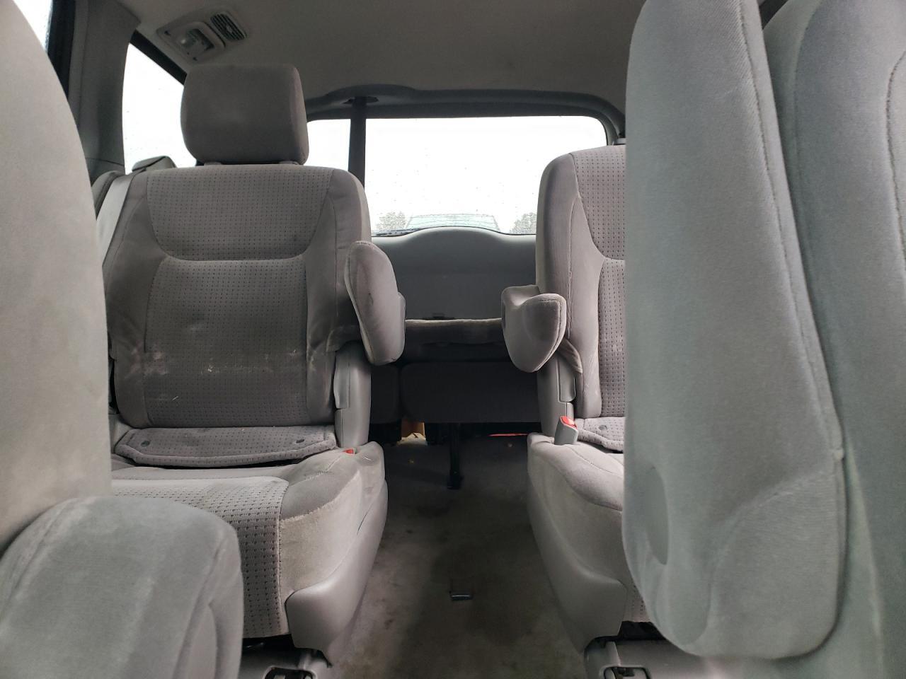 2006 TOYOTA SIENNA