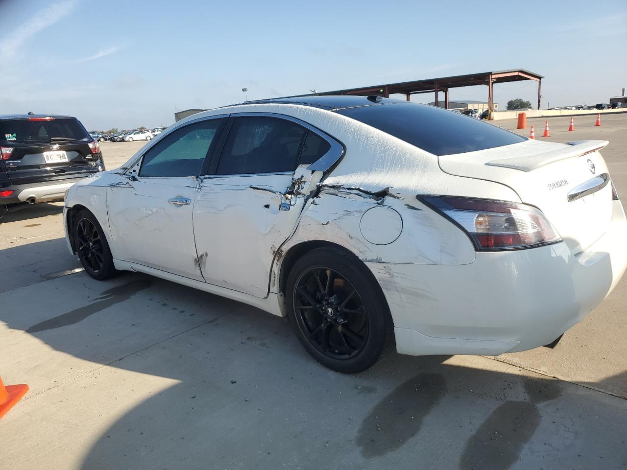 2014 NISSAN Maxima