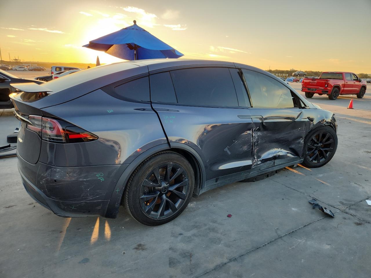 2023 TESLA MODEL X