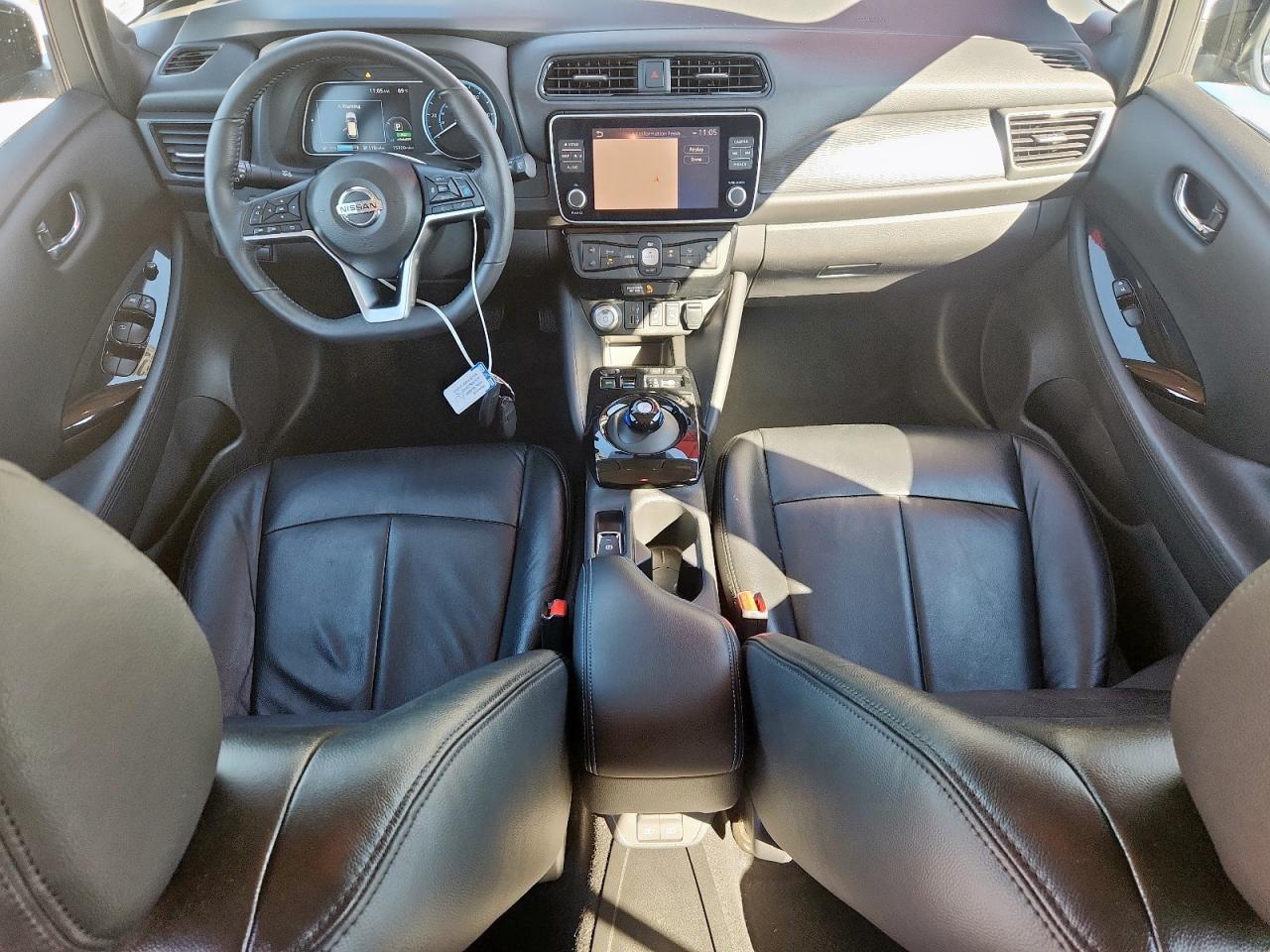 2021 NISSAN LEAF