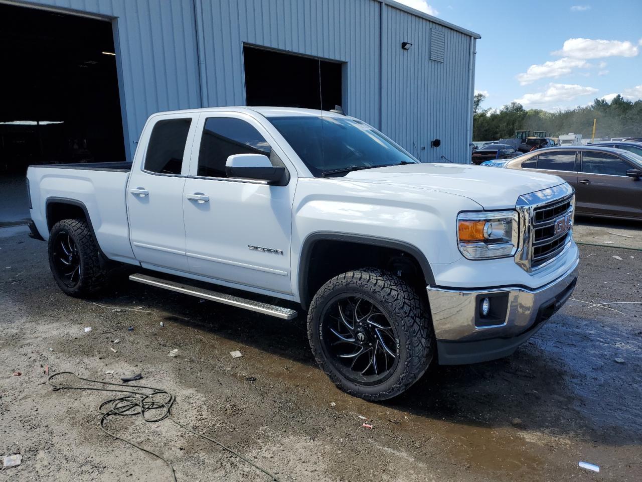 2015 GMC Sierra