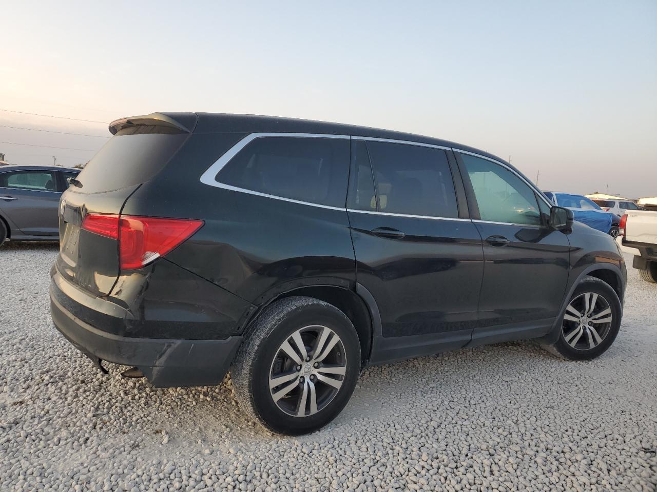 2017 HONDA PILOT