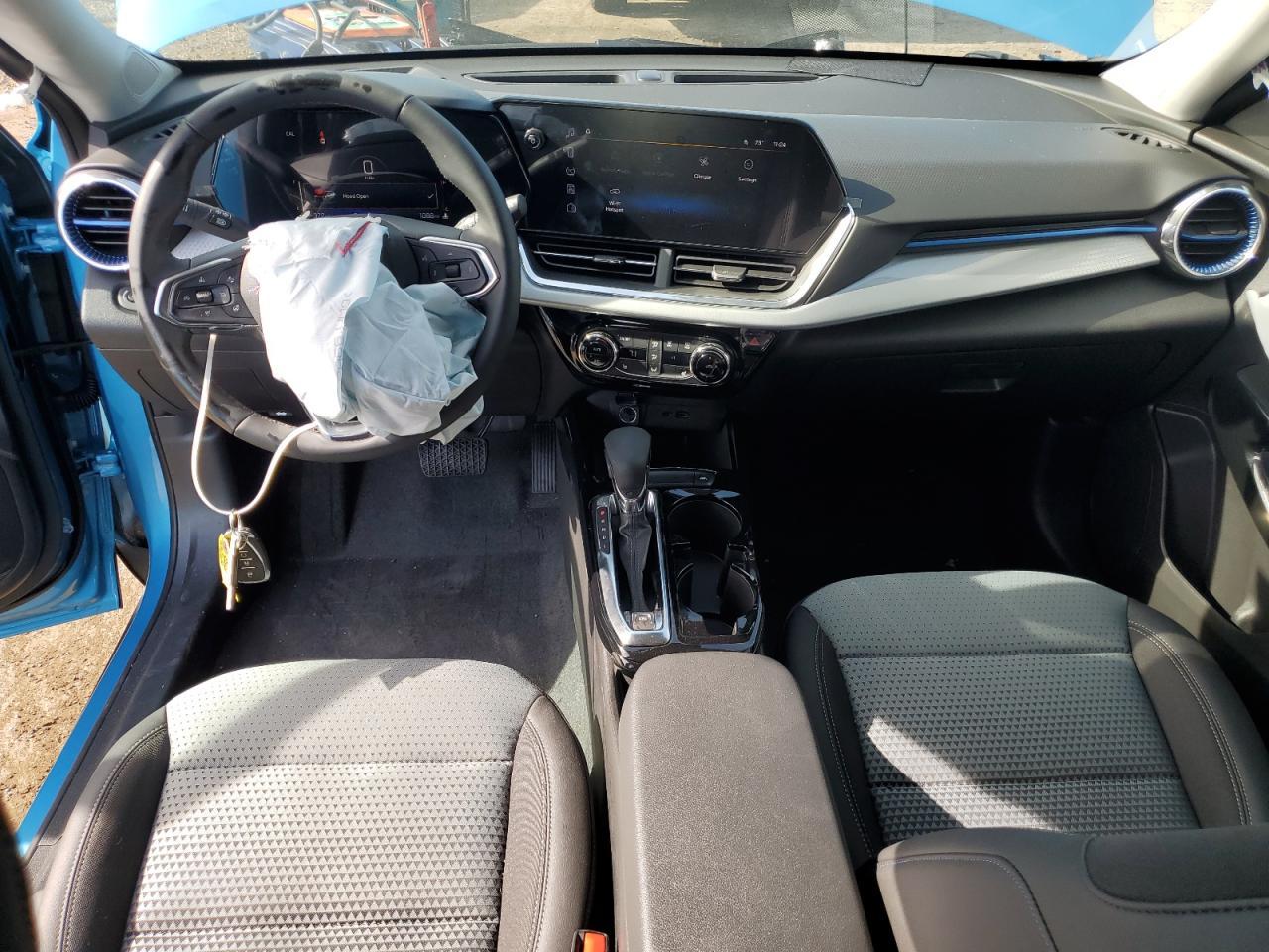 2025 CHEVROLET TRAX