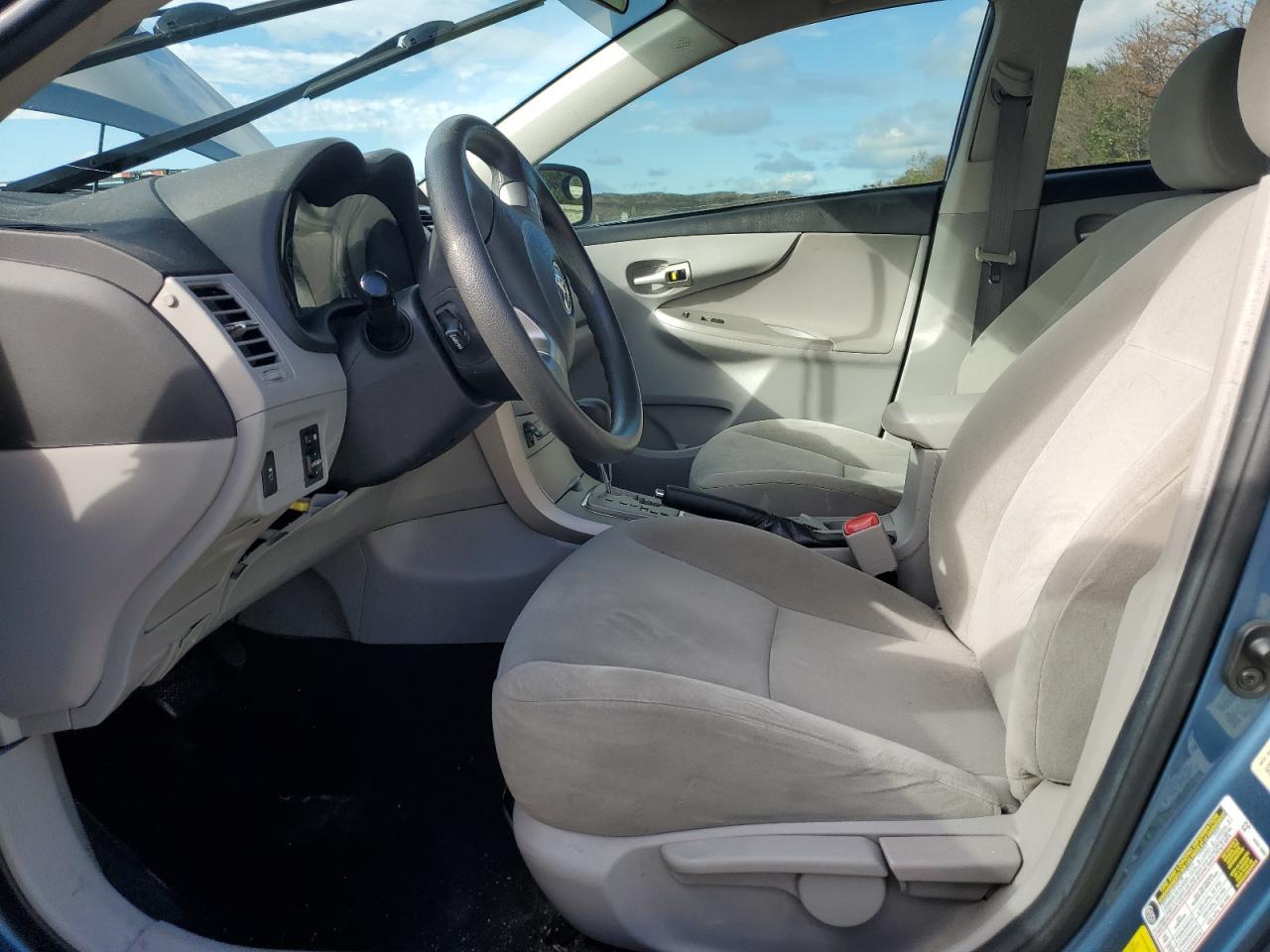 2013 TOYOTA COROLLA