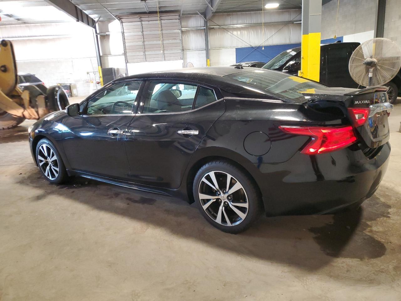 2016 NISSAN Maxima