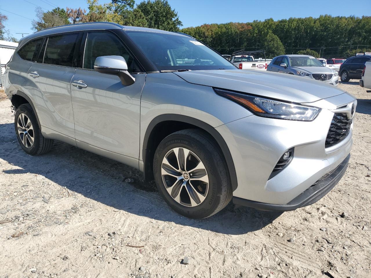 2020 TOYOTA HIGHLANDER