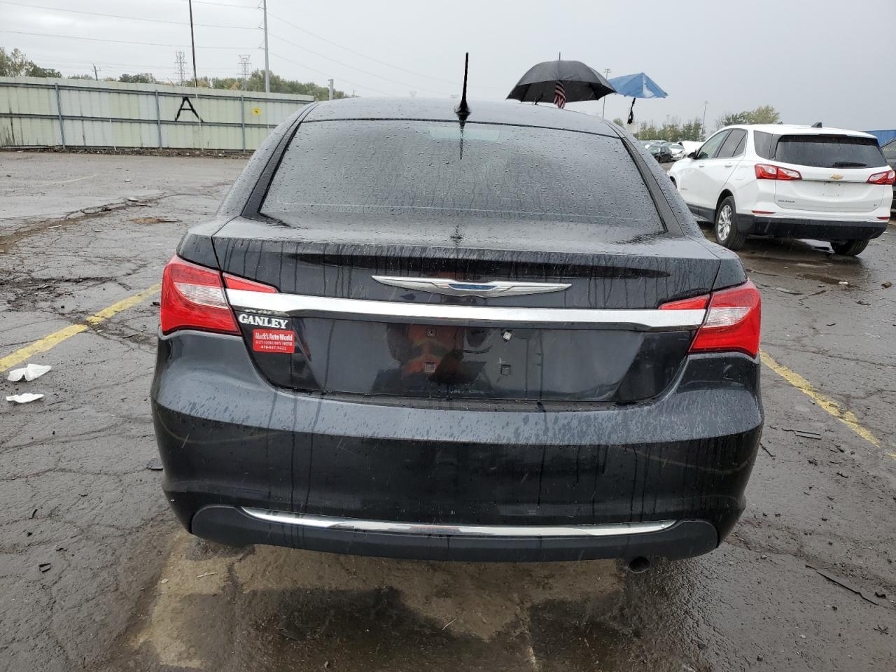 2013 CHRYSLER 200