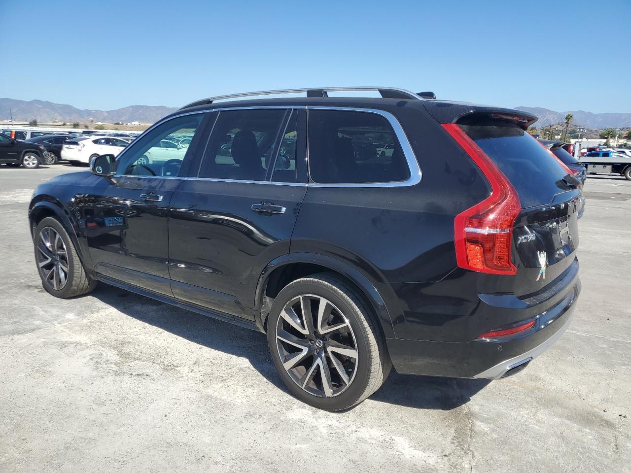 2019 VOLVO XC90