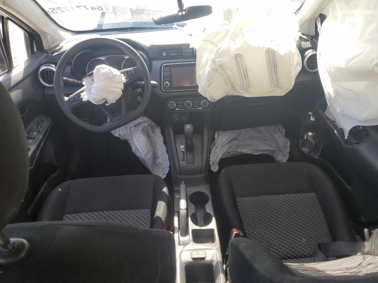 2024 NISSAN VERSA