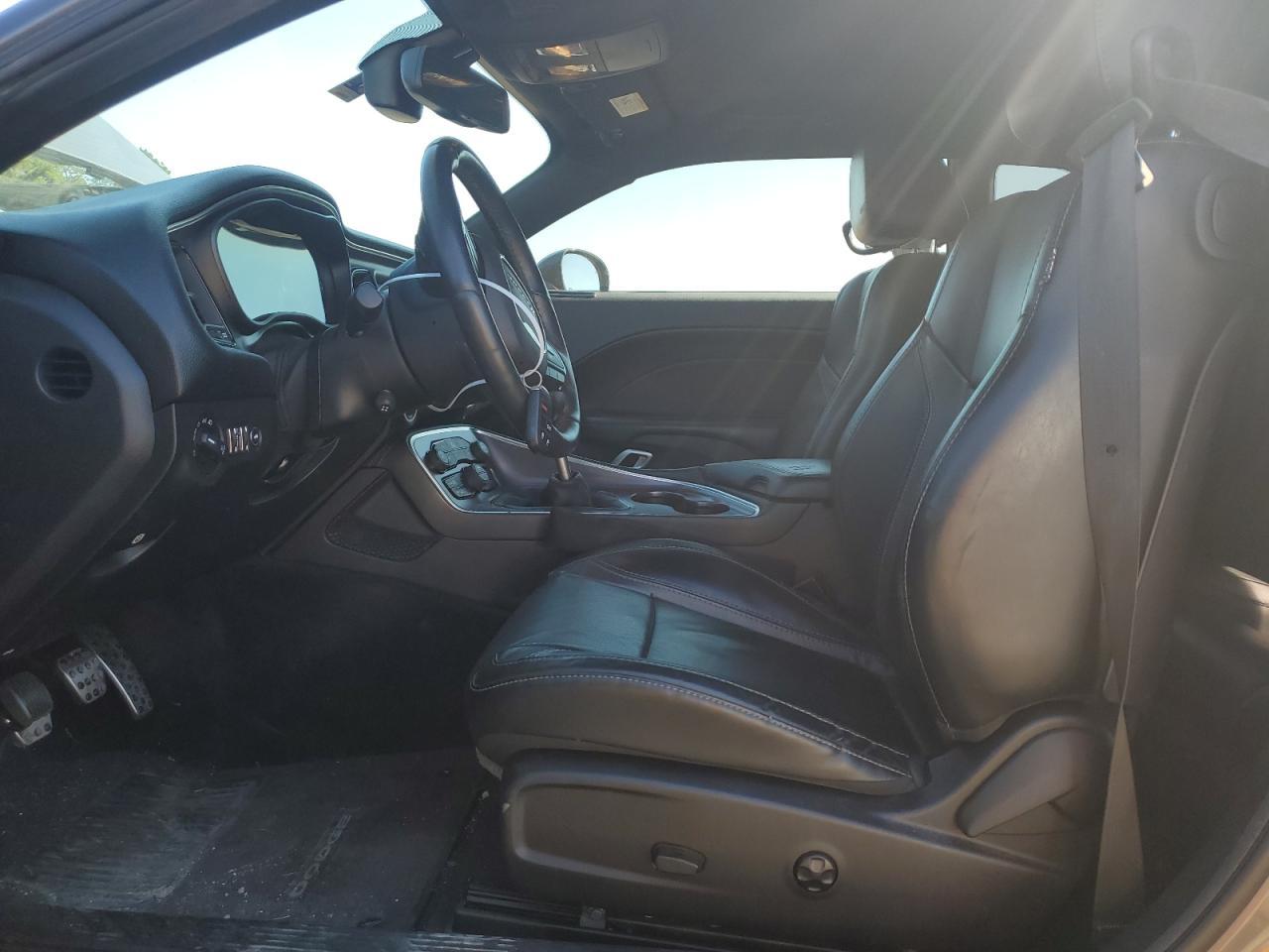 2016 DODGE Challenger