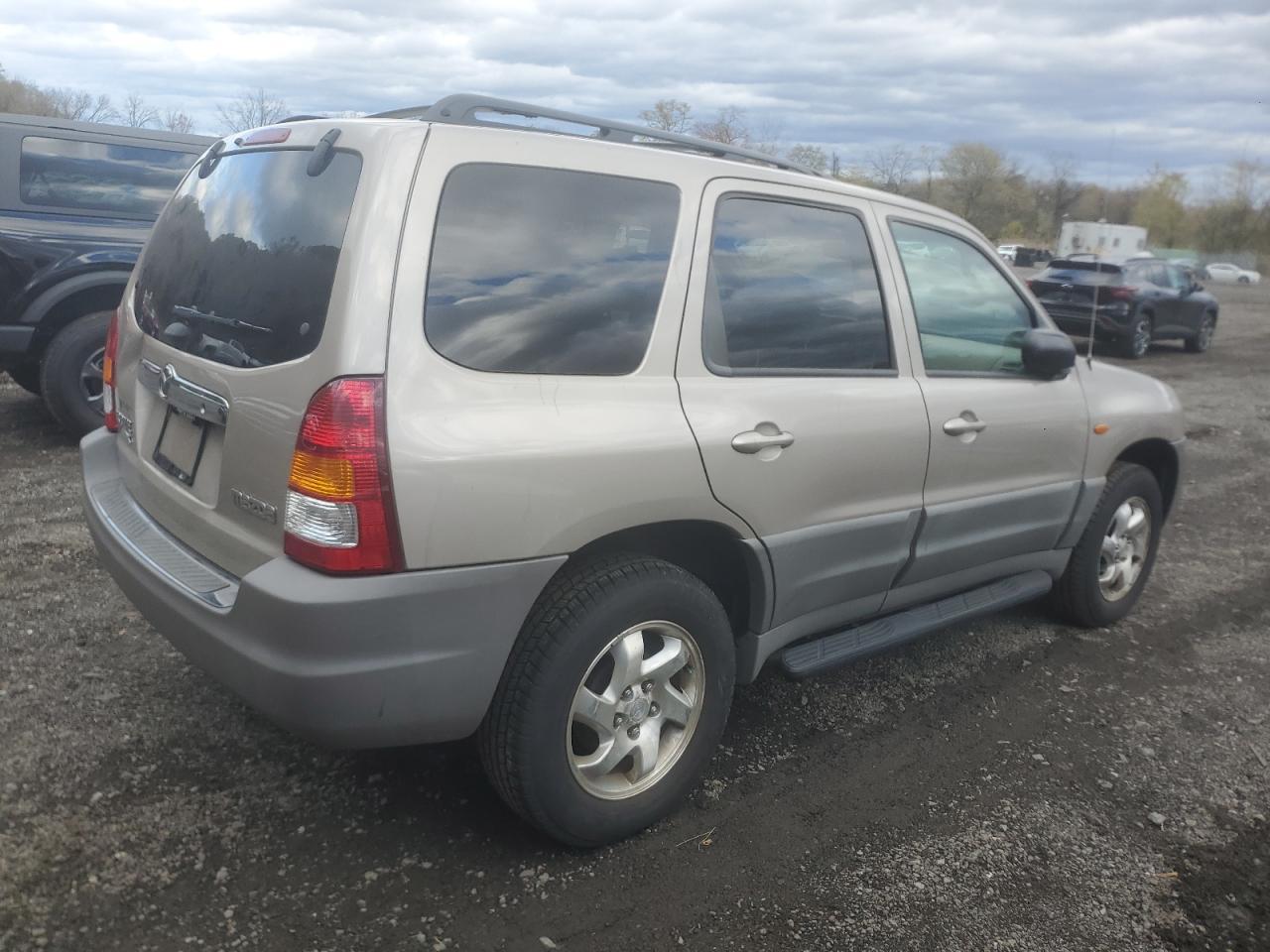 2002 MAZDA Tribute