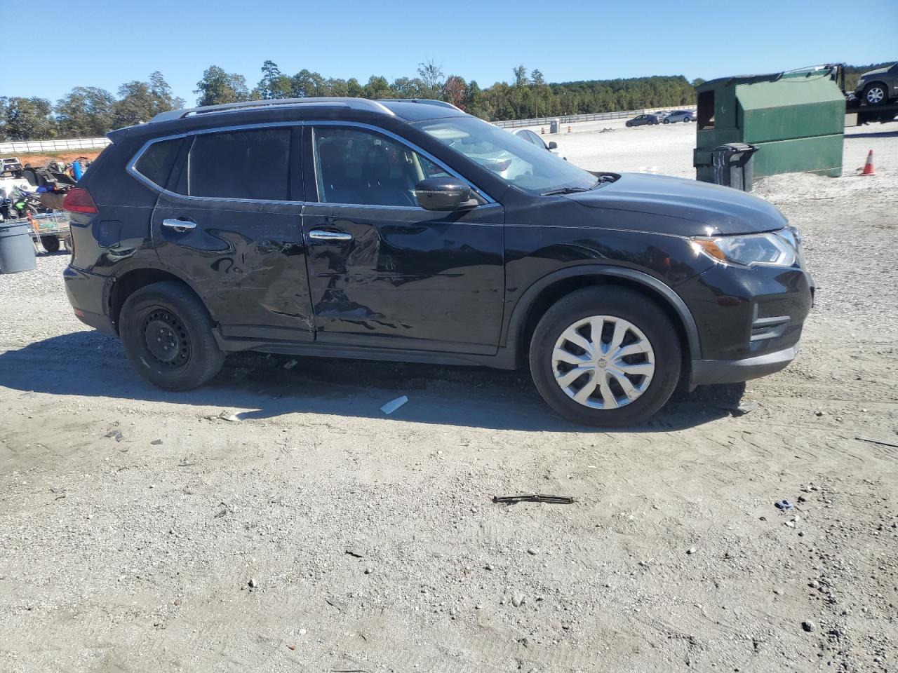 2017 NISSAN ROGUE