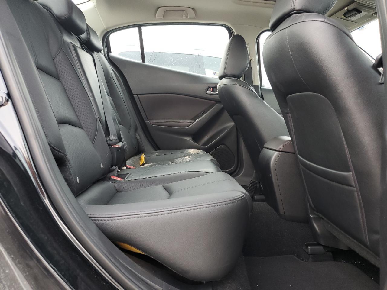 2018 MAZDA 3
