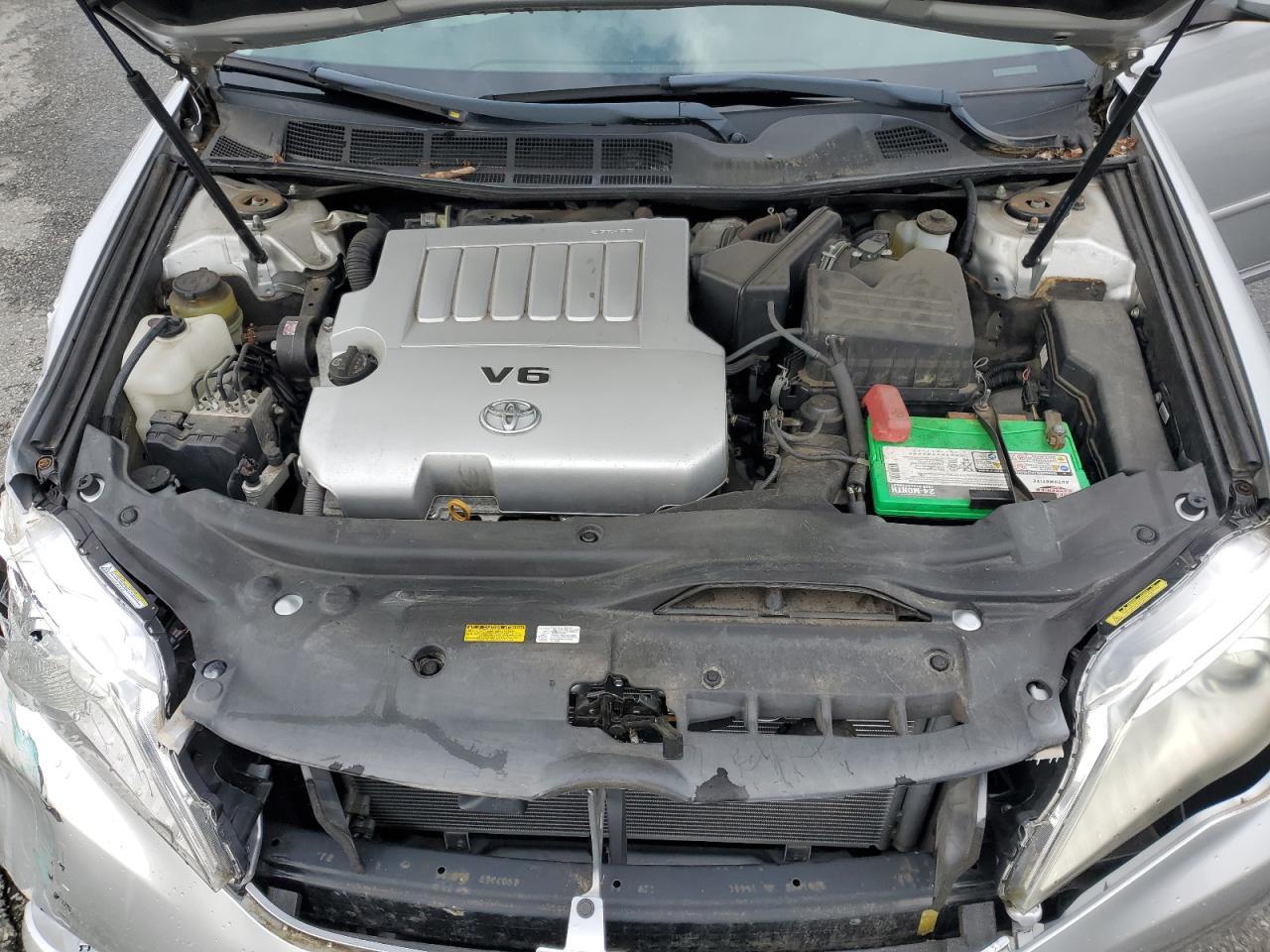 2011 TOYOTA Avalon