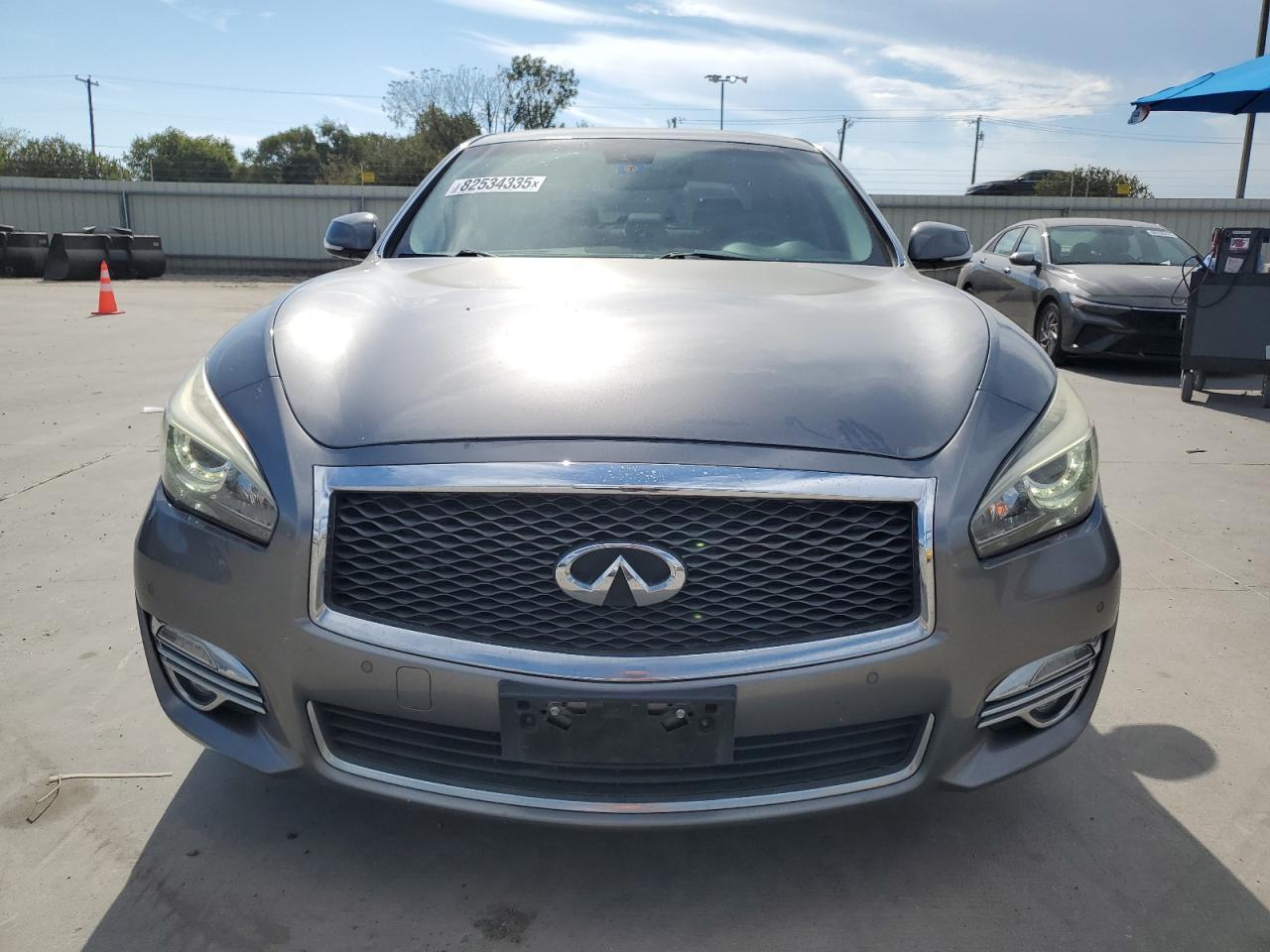 2015 INFINITI Q70