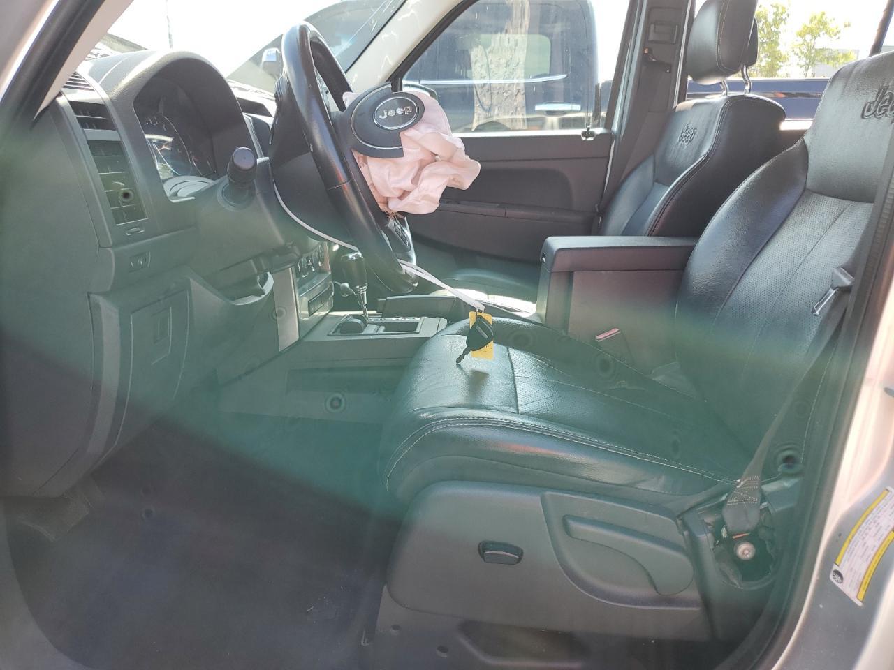 2011 JEEP Liberty