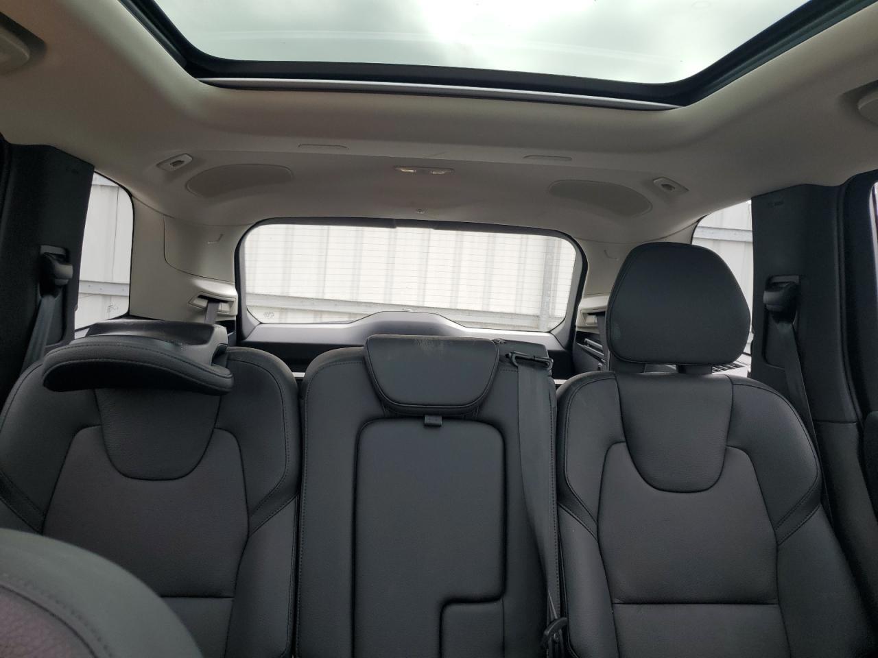 2023 VOLVO XC90