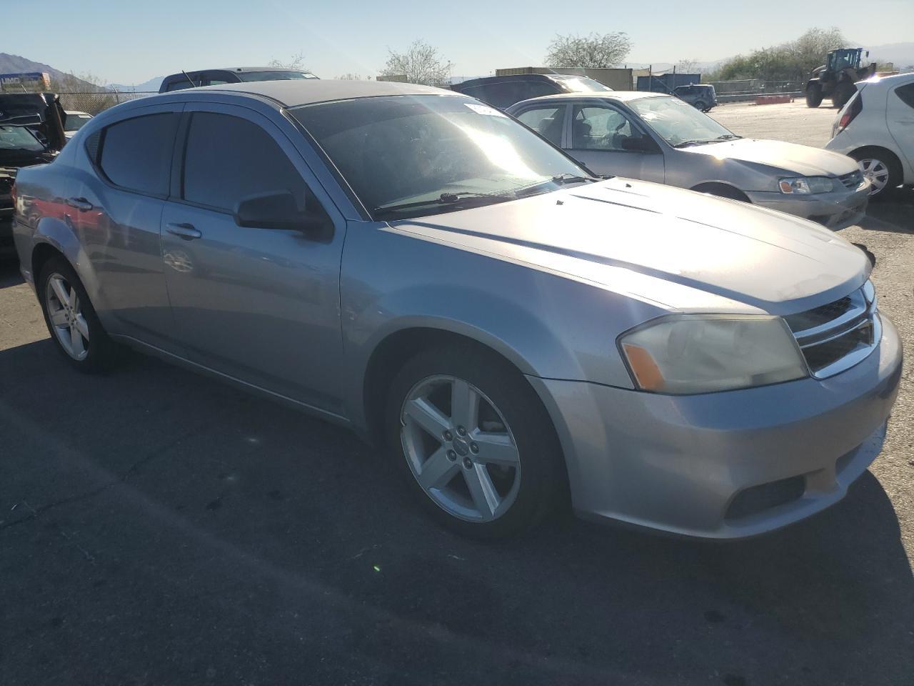 2013 DODGE Avenger