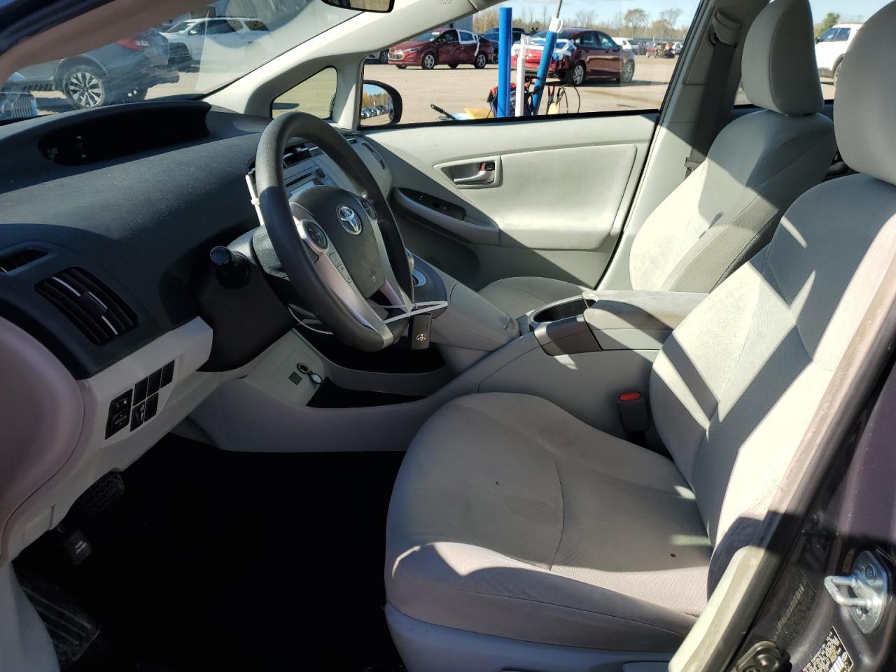 2015 TOYOTA PRIUS
