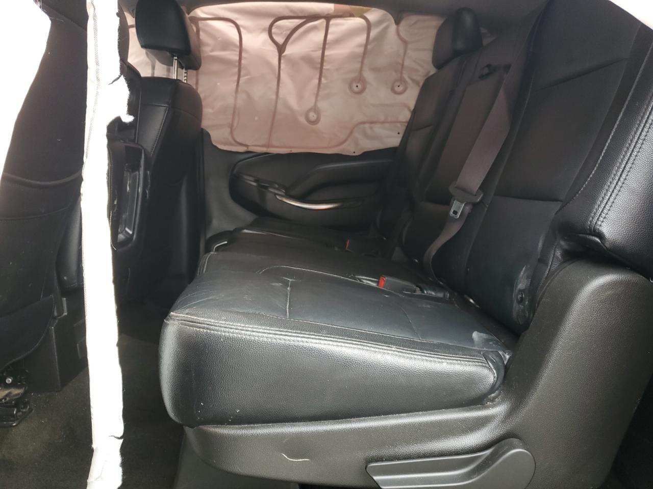 2016 CHEVROLET Suburban