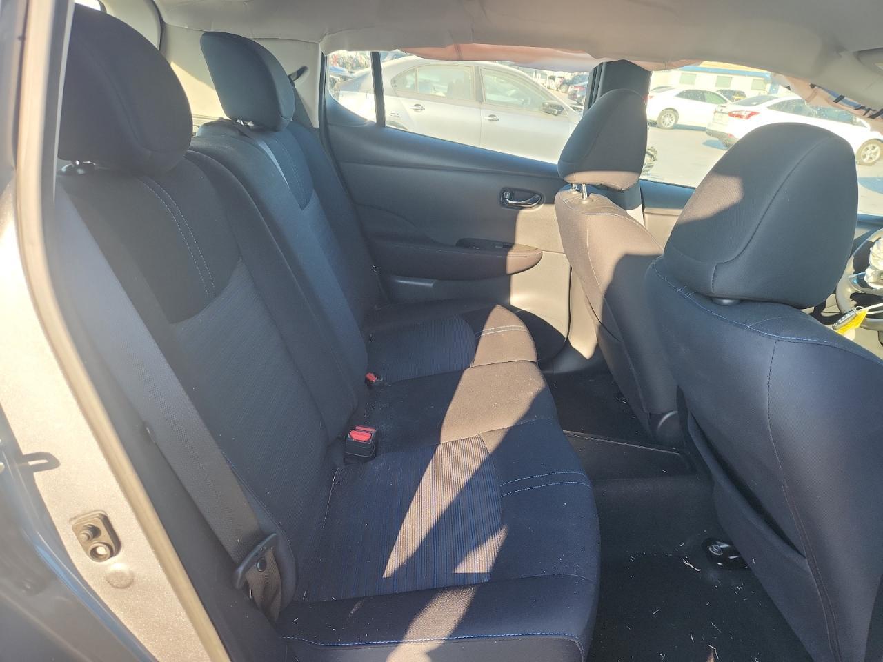 2019 NISSAN LEAF