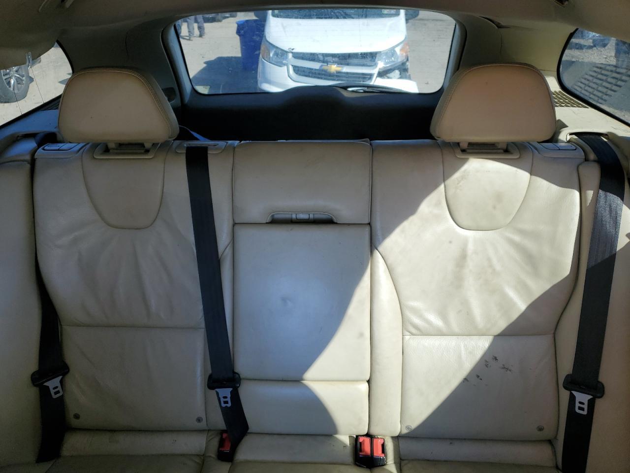 2011 VOLVO XC60