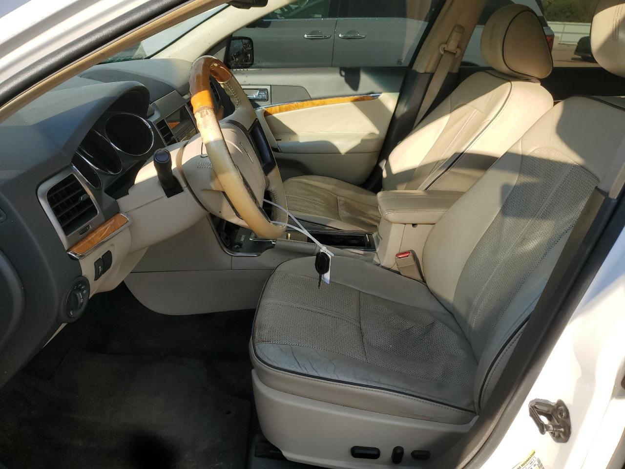 2011 LINCOLN MKZ