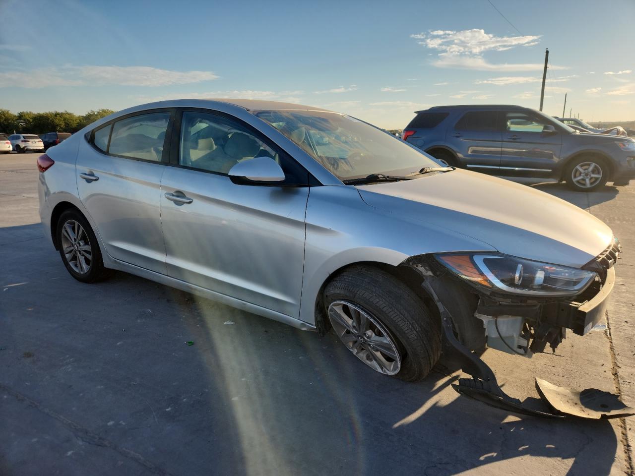 2017 HYUNDAI ELANTRA