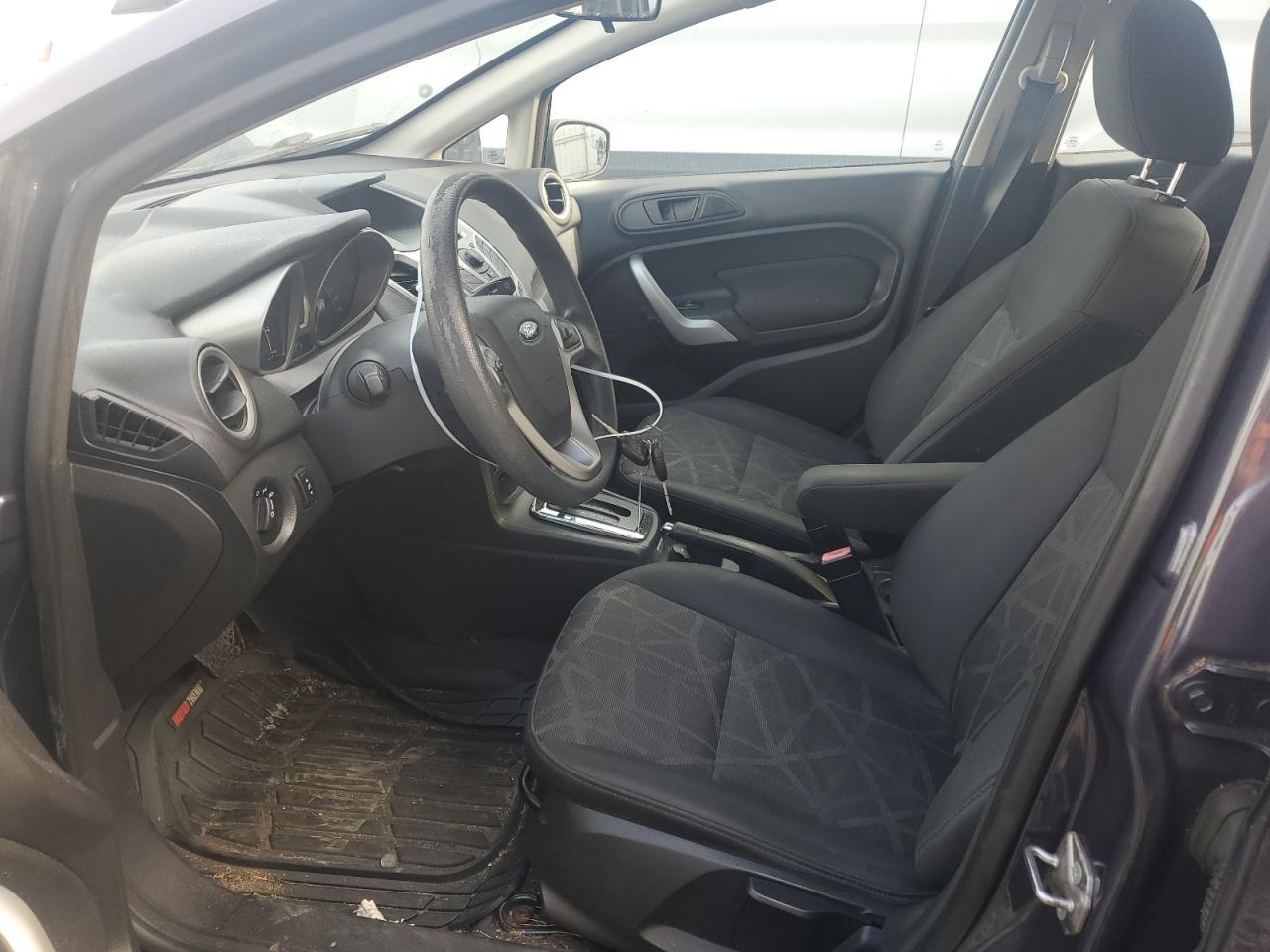 2012 FORD Fiesta