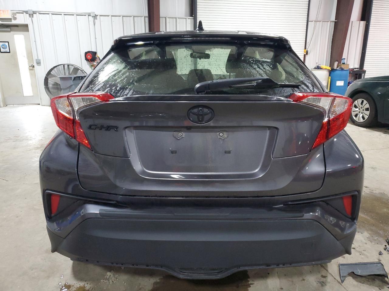2021 TOYOTA C-HR